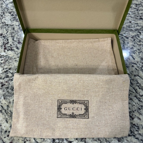 Gucci Purse Wallet with strap - Picture 8 of 12